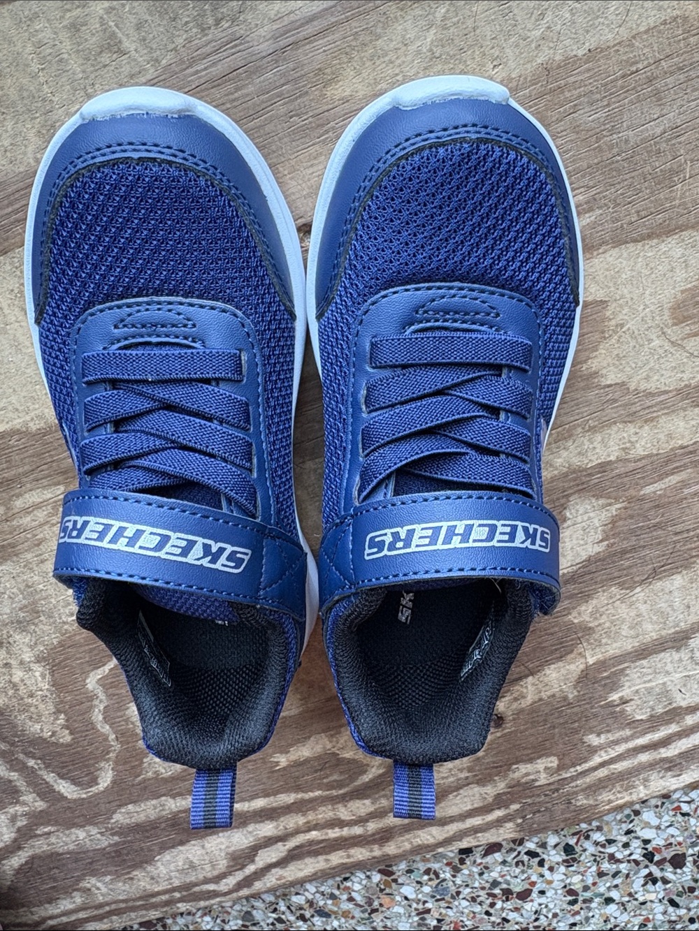 New-Skechers little Boys size 11 Navy Blue Mesh Hook-and-Loop Sneakers